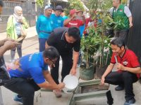 RT 8 RW 4 Malaka Jaya Luncurkan Gerakan “RT Mendengar & Penanaman Bibit Ikan Sehat”